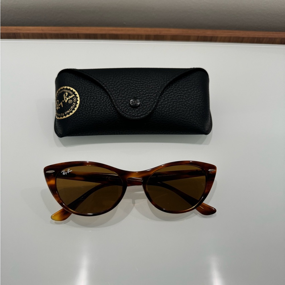 Nina polished striped Havana Ray-bay sunglasses